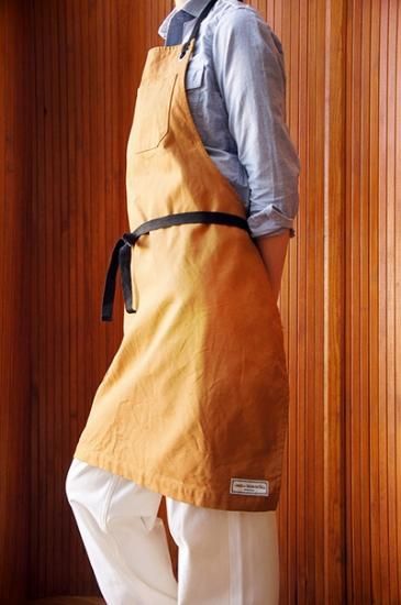 JONES OF BOERUM HILL ( N.Y.C. ) REGGIE BIB APRON 