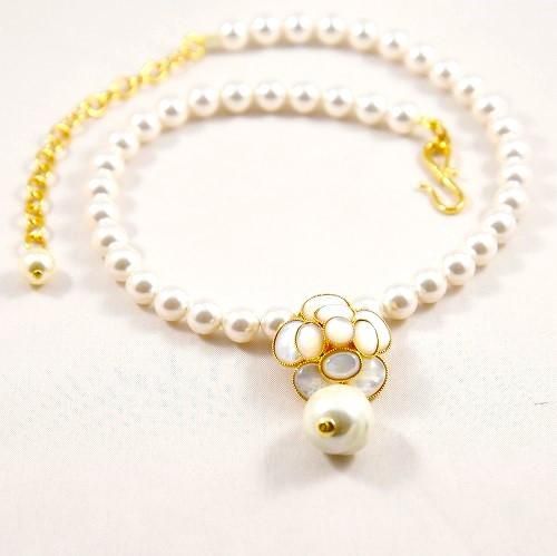 再入荷】フィリップェランディス（Philippe Ferrandis) ミスカメリア １０弁シェルと2連パールネックレス - 世界のアクセサリー通販  ルマリエ（Lemarie） | ブローチ、ネックレス、ピアス、イヤリング、ブレスレット、リングなど品揃え豊富！