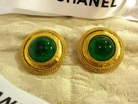 CHANEL Vintage SOLD OUT - 世界のアクセサリー通販 ルマリエ（Lemarie） | ブローチ、ネックレス、ピアス、イヤリング 、ブレスレット、リングなど品揃え豊富！