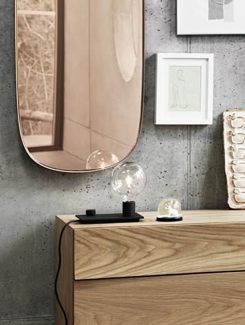 Muuto(ムート)「FRAMED MIRROR」Rose Glass(全身鏡) Muuto Framed mirror small — The Residents - Furniture and