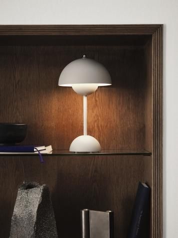 u0026tradition Flowerpot portable table lamp：フラワーポット ポータブル テーブルランプ