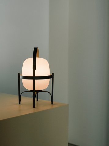 Santa&Cole Cestita Alubat BLACK FLOOR LAMP / TABLE LAMP：サンタ 