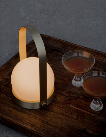 MENU CARRIE TABLE LAMP：メニュー キャリー テーブルランプ