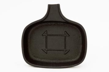 希少♦️南部鉄器 重厚な高級工芸品♦️灰皿 お香 インテリア♦️美品♦️送料込 Amazon.co.jp: 南部鉄器 灰皿 : ファッション