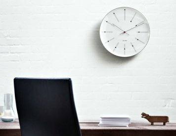 Arne Jacobsen Wall Clock Bankers：アルネ・ヤコブセン ウォール