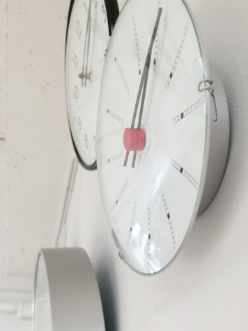 Arne Jacobsen Wall Clock Bankers：アルネ・ヤコブセン ウォール