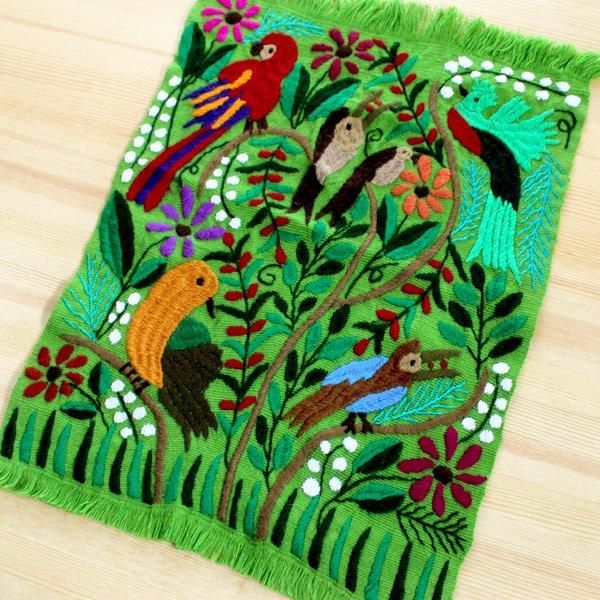 驚きの値段での商品をすべて メキシコ センターテーブルクロスシナカンタン刺繍S（グリーンA その他