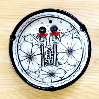メキシコ 陶器灰皿平ガイコツM（ホワイトA）