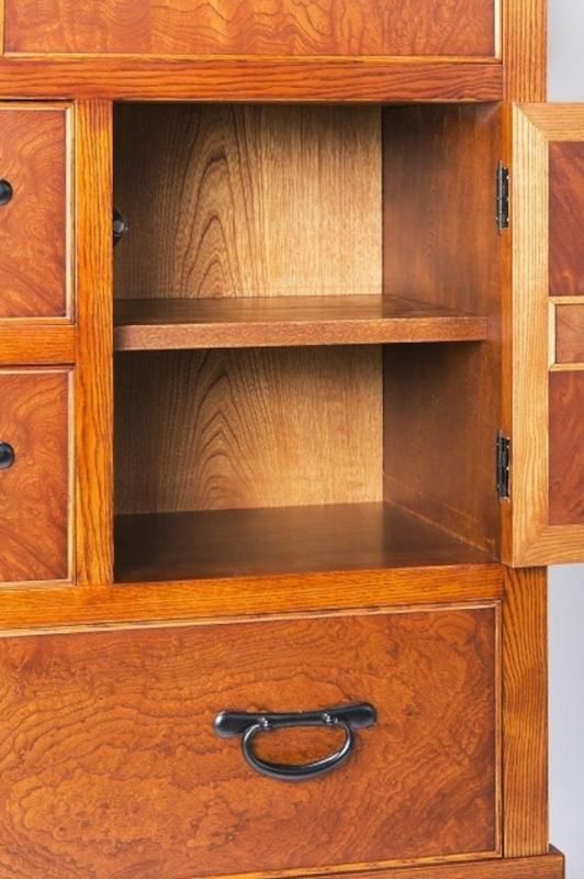 欅からくり帳箪笥 伝統の匠の技 からくり箪笥 | 仙台箪笥専門店 欅（けやき）産業