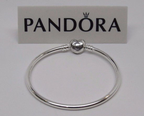 Pandora パンドラ ブレスレット SMALL HEART Clasp Bangle Bracelet 