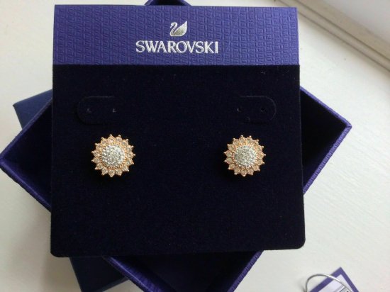 スワロフスキー Swarovski Pierced Stud Flower Earrings イヤリング