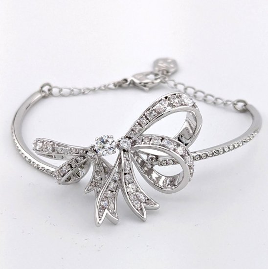 Swarovski Hard Volta Bracelet Silver Bow Crystal Bracelet 5647563