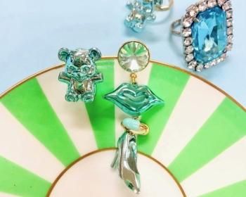 ピアス | guri guri | インポートパーツを使用したオリジナルの