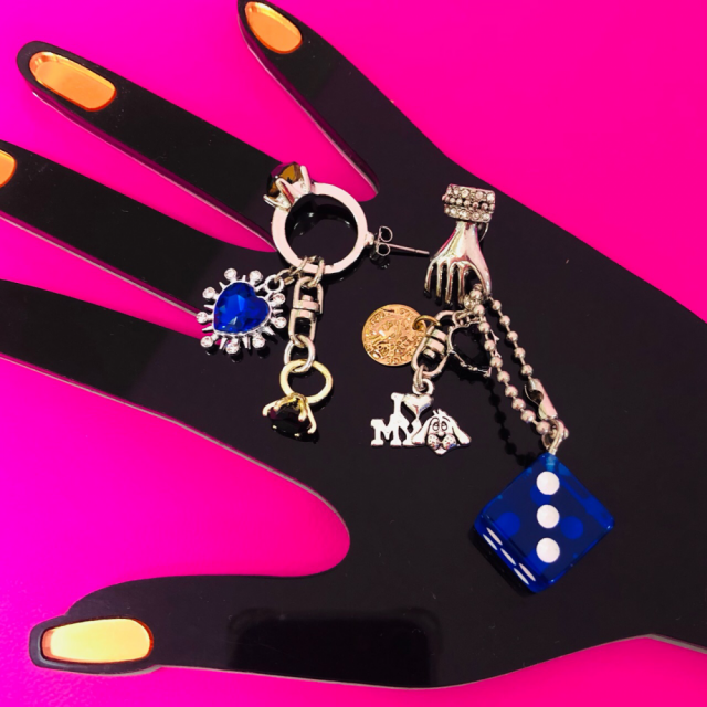 <img class='new_mark_img1' src='https://img.shop-pro.jp/img/new/icons47.gif' style='border:none;display:inline;margin:0px;padding:0px;width:auto;' />RING&CASINOԥ