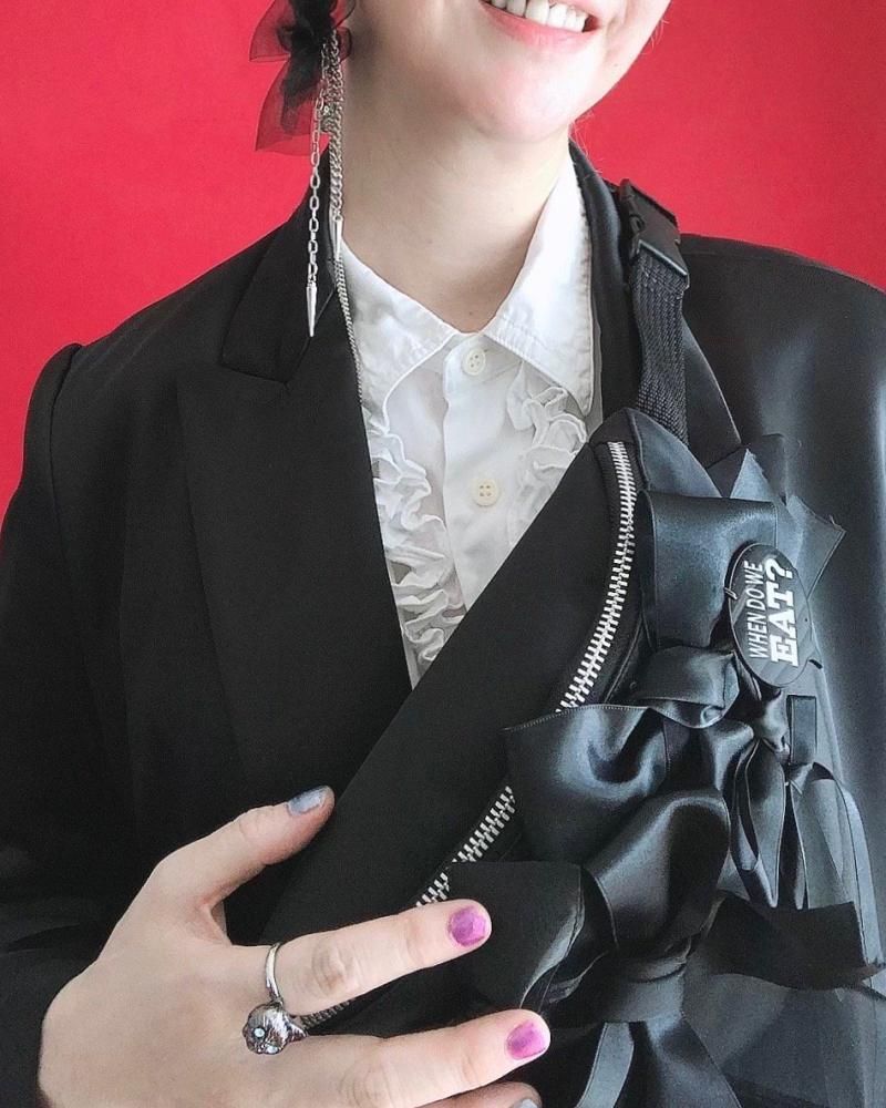 RIBBON FEVER BODY BAG