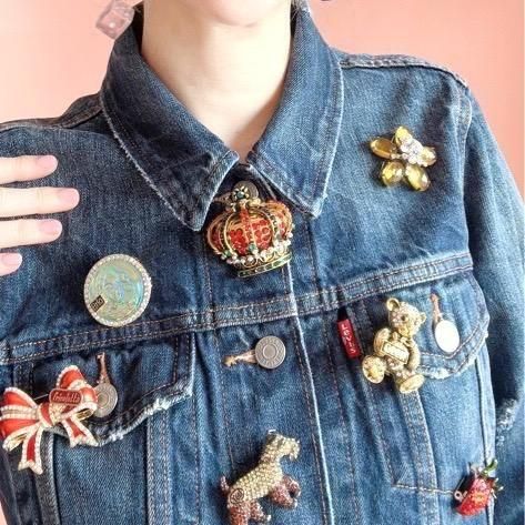 <img class='new_mark_img1' src='https://img.shop-pro.jp/img/new/icons57.gif' style='border:none;display:inline;margin:0px;padding:0px;width:auto;' />CROWN BROOCH