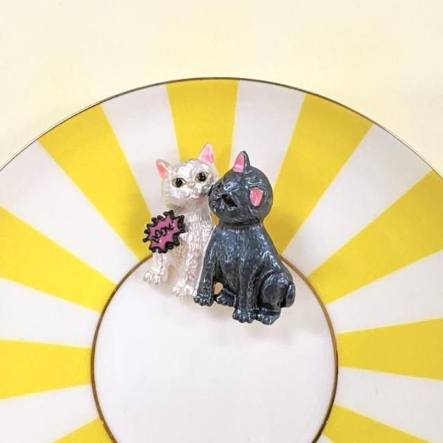 <img class='new_mark_img1' src='https://img.shop-pro.jp/img/new/icons14.gif' style='border:none;display:inline;margin:0px;padding:0px;width:auto;' />GOOD FRIENDS CAT BROOCH