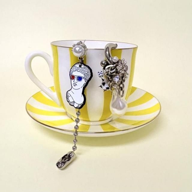 <img class='new_mark_img1' src='https://img.shop-pro.jp/img/new/icons65.gif' style='border:none;display:inline;margin:0px;padding:0px;width:auto;' />WHITE&BLACK VENUS& PEARL ԥ