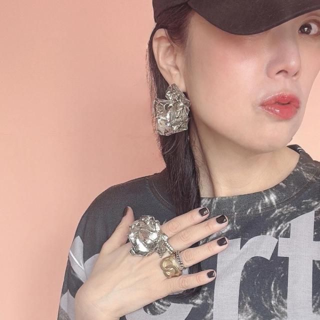 <img class='new_mark_img1' src='https://img.shop-pro.jp/img/new/icons47.gif' style='border:none;display:inline;margin:0px;padding:0px;width:auto;' />SILVER BIG ROSE 