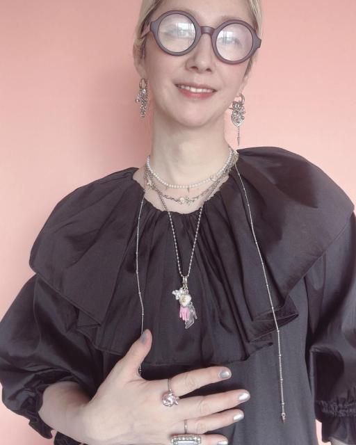 <img class='new_mark_img1' src='https://img.shop-pro.jp/img/new/icons14.gif' style='border:none;display:inline;margin:0px;padding:0px;width:auto;' />ROSE&PERAL NECKLACE 3SET