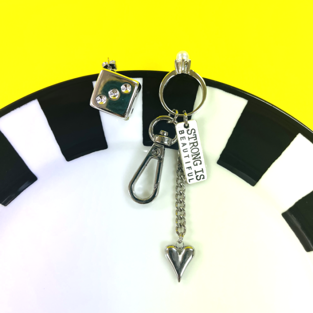 <img class='new_mark_img1' src='https://img.shop-pro.jp/img/new/icons14.gif' style='border:none;display:inline;margin:0px;padding:0px;width:auto;' />SILVER DICEPEARL RING ԥ