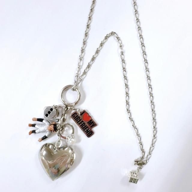 <img class='new_mark_img1' src='https://img.shop-pro.jp/img/new/icons65.gif' style='border:none;display:inline;margin:0px;padding:0px;width:auto;' />SPACE PEARL MONKEYBIG HEART CHARM  NECKLACE  2WAY