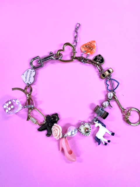<img class='new_mark_img1' src='https://img.shop-pro.jp/img/new/icons65.gif' style='border:none;display:inline;margin:0px;padding:0px;width:auto;' />FAIRY TOY&BIJYOU CHARM  NECKLACE  