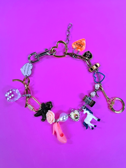 <img class='new_mark_img1' src='https://img.shop-pro.jp/img/new/icons65.gif' style='border:none;display:inline;margin:0px;padding:0px;width:auto;' />FAIRY TOY&BIJYOU CHARM  NECKLACE  