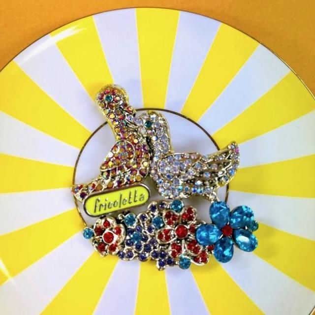 <img class='new_mark_img1' src='https://img.shop-pro.jp/img/new/icons47.gif' style='border:none;display:inline;margin:0px;padding:0px;width:auto;' />FLOWER BIRD BROOCH