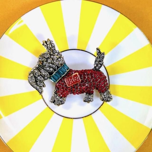 <img class='new_mark_img1' src='https://img.shop-pro.jp/img/new/icons65.gif' style='border:none;display:inline;margin:0px;padding:0px;width:auto;' />TERRIER DOG BROOCH