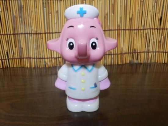 上等な 佐藤製薬 「宝の森 - サトコちゃん（ナース） ソフビ貯金箱 アンティーク雑貨