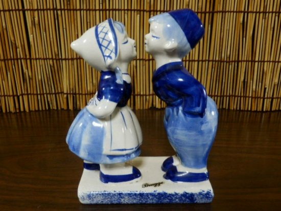 陶器製 ペア キス人形 置物 オランダ 宝の森 レトロ雑貨 フィギュア 玩具のリサイクルショップ
