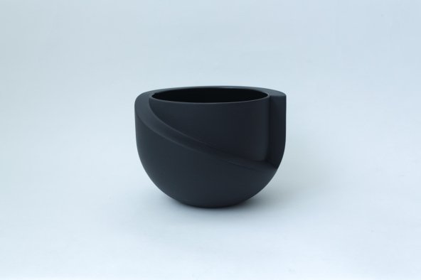 VAYU (coal tabletop planter) / by order