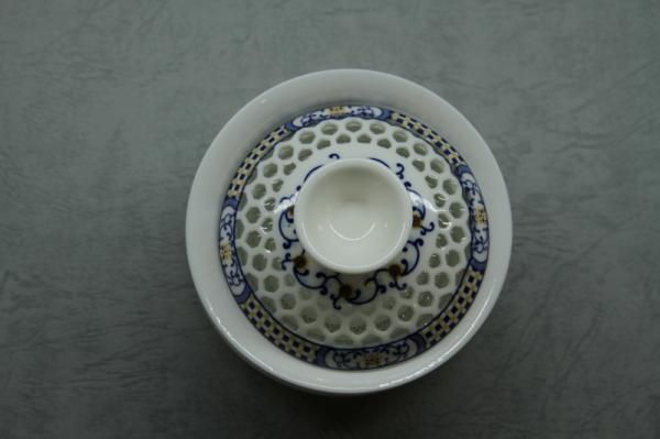 透かし 蓋碗（ 中） - 心樹庵は、お茶好きが嵩じて誕生した
