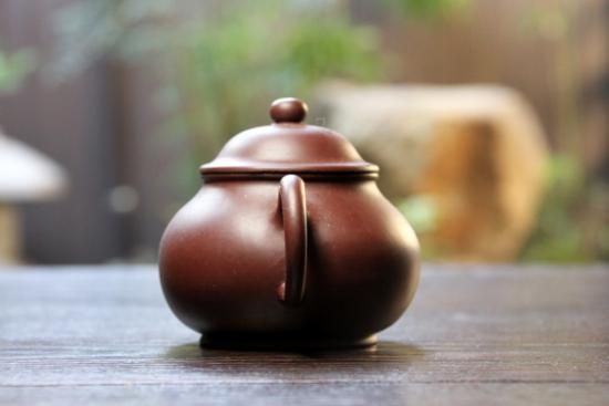 中国　古錫　点銅款　茶壷　茶心壷　約842g　F　R4151 中国 古錫 点銅款 茶壷 茶心壷 約842g F R4151