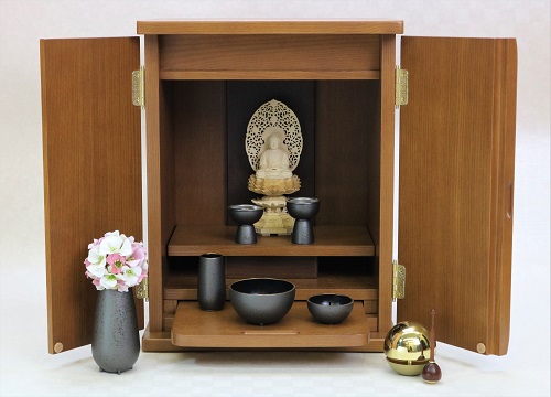  現代型仏壇・モダン仏壇・家具調仏壇・コンパクト仏壇 　ラウム 仏具一式