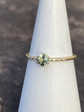 ڣʪ K18  green sapphire  diamond ring 