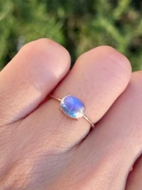 rainbow moonstone ring ʥࡼ󥹥ȡˡK18 or Pt or K10<img class='new_mark_img2' src='https://img.shop-pro.jp/img/new/icons14.gif' style='border:none;display:inline;margin:0px;padding:0px;width:auto;' />