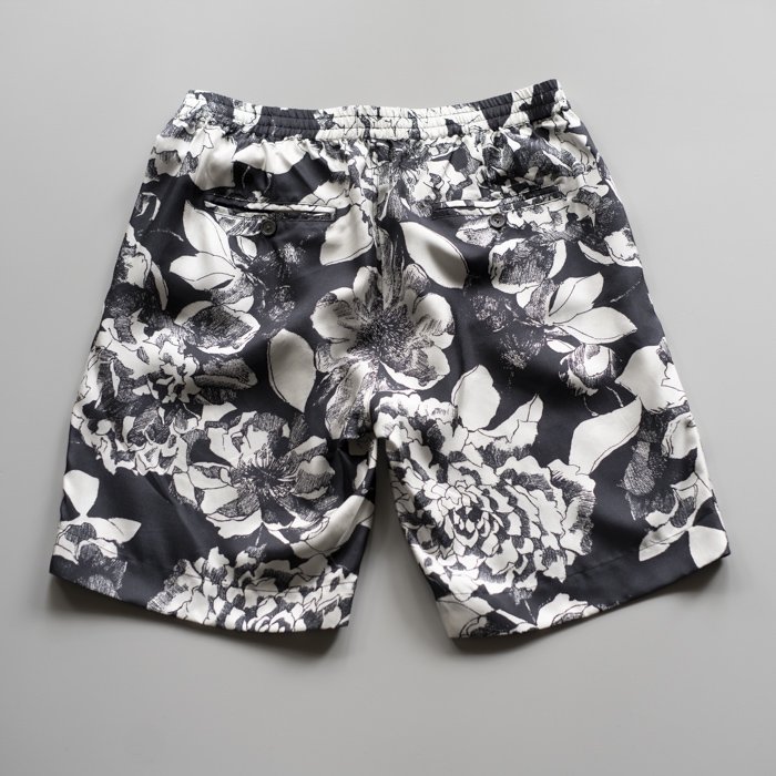 BANANATIME / RELAXED SHORT / YOUTH BLOOM BLACK