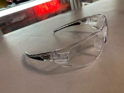 コスタメサLOCOサングラスメーカー BLACK FLYSの商品ページ