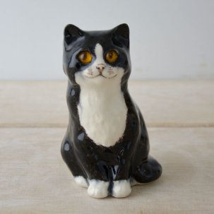 WINSTANLEY CAT (ウィンスタンレイキャット) ”ティンカー”　目が追いかける陶器の子猫