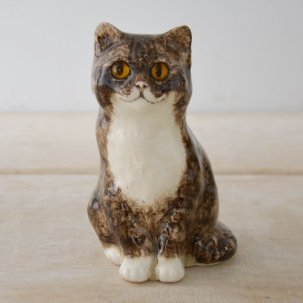 WINSTANLEY CAT (ウィンスタンレイキャット) ”ティガー”　目が追いかける陶器の子猫