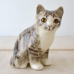 WINSTANLEY CAT (ウィンスタンレイキャット) 　目が追いかける陶器のサバトラ猫