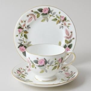 ӥơ ȥꥪ<br>WEDGWOOD åå HATHAWAY ROSE ϥ<br>1959-1962ǯ<img class='new_mark_img2' src='https://img.shop-pro.jp/img/new/icons14.gif' style='border:none;display:inline;margin:0px;padding:0px;width:auto;' />