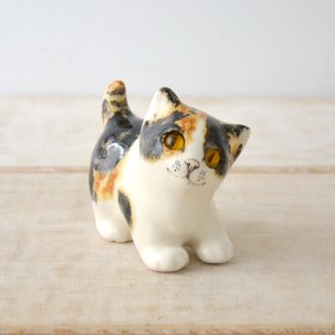 WINSTANLEY CAT (ウィンスタンレイキャット) ”ジェンマ”　目が追いかける陶器の子猫