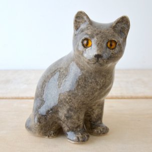WINSTANLEY CAT (ウィンスタンレイキャット) 　目が追いかける陶器の灰色猫