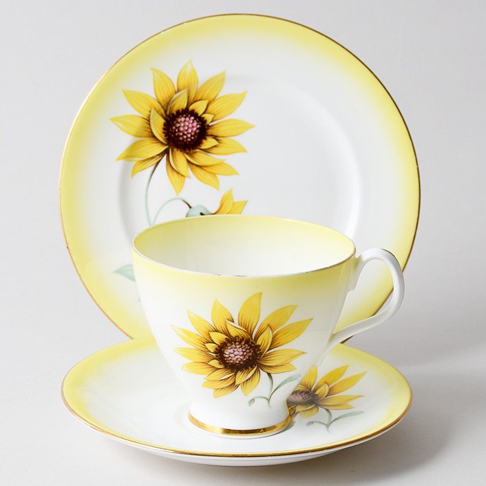 ビンテージトリオ ROYAL ALBERT ロイヤルアルバート SUNFLOWER ひまわり 1960年代 - 輸入・アンティーク雑貨「ANTRO」