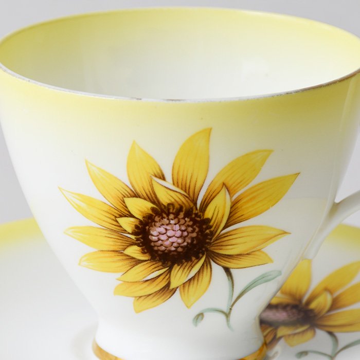 ビンテージトリオ ROYAL ALBERT ロイヤルアルバート SUNFLOWER ひまわり 1960年代 - 輸入・アンティーク雑貨「ANTRO」