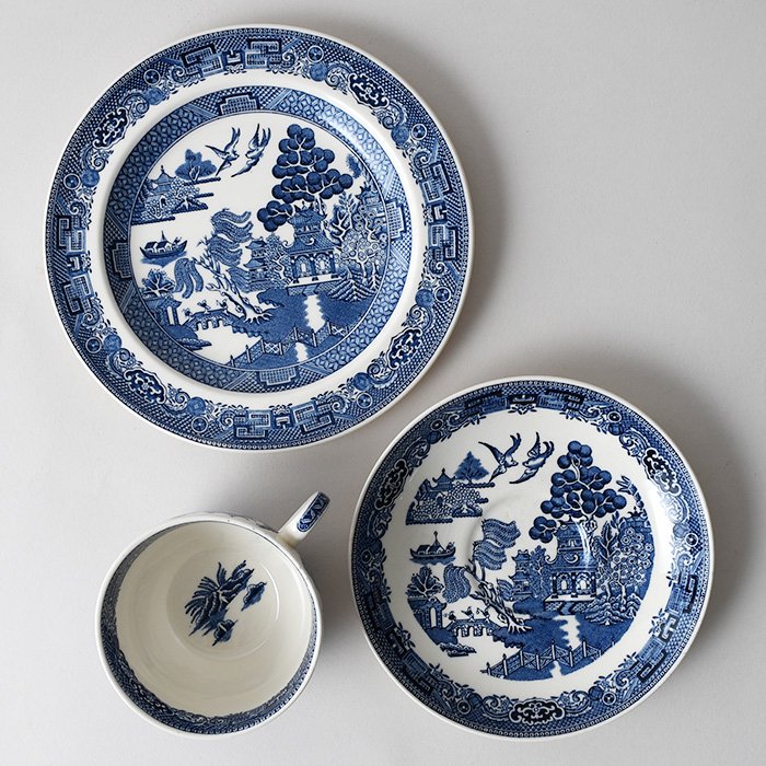 ビンテージ トリオ WEDGWOOD ウェッジウッド BLUE WILLOW ブルーウィロー 1950年代 銅版転写 -  輸入・アンティーク雑貨「ANTRO」