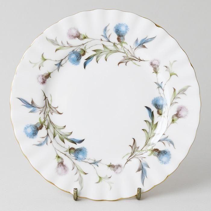 713♥英国王室御用達♥ロイヤルアルバート ルビーレース トリオ 廃版 713♥英国王室御用達♥ロイヤルアルバート ルビーレース トリオ 廃版